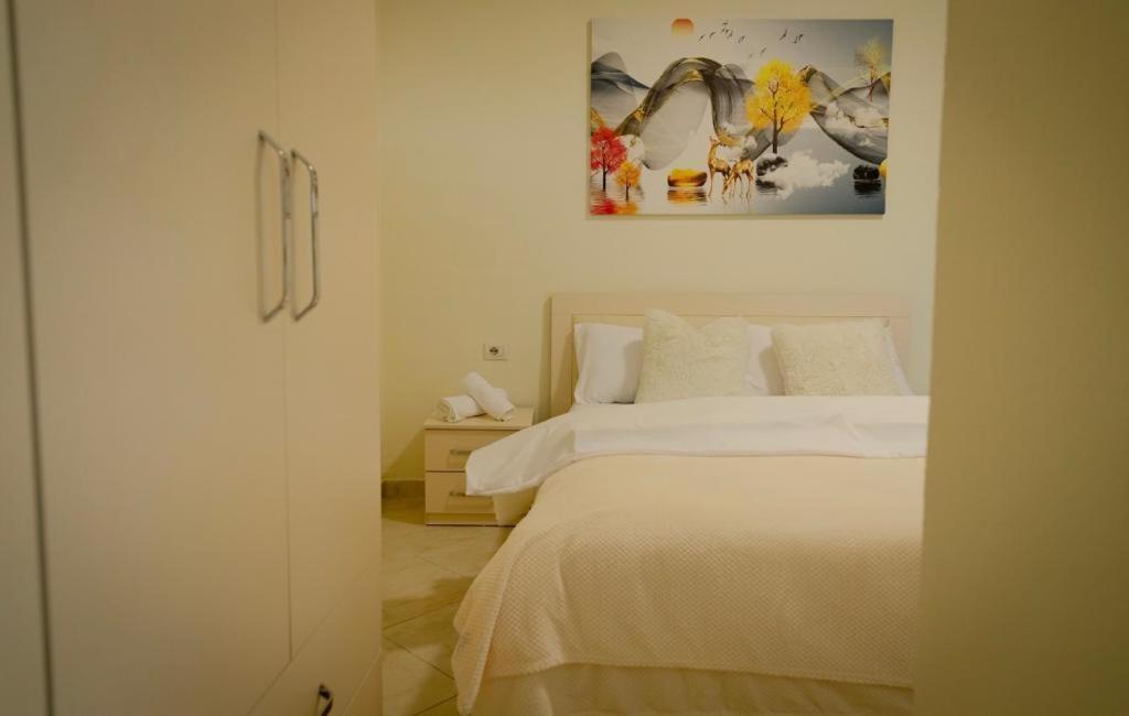 Villa Apartments S&F City Centre 티라나 외부 사진